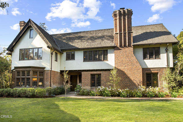 1245 Oak Grove Avenue, San Marino CA: https://media.crmls.org/mediaz/904ae9e0-63e2-48c3-bd34-4ca71f633dfb.jpg