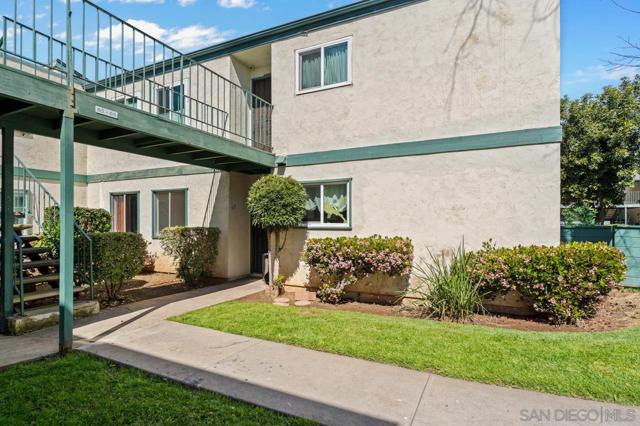 1817 Grand ave, Escondido, California 92027, 3 Bedrooms Bedrooms, ,2 BathroomsBathrooms,Condominium,For Sale,Grand ave,250020165SD