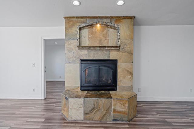 961 Alder Street, Hollister CA: https://media.crmls.org/mediaz/904be37f-7dad-49b4-b72c-aba186466dc0.jpg