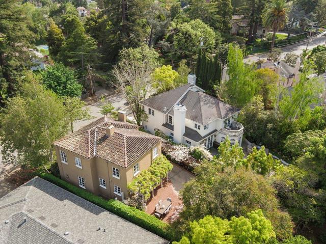 526 W Poplar Avenue, San Mateo CA: https://media.crmls.org/mediaz/904c6cbc-c8d0-4ce4-9c1d-60a6257004b0.jpg