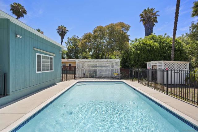 10705 Louisa Dr., La Mesa CA: https://media.crmls.org/mediaz/904cec85-745e-47a3-910f-11727b3185ce.jpg