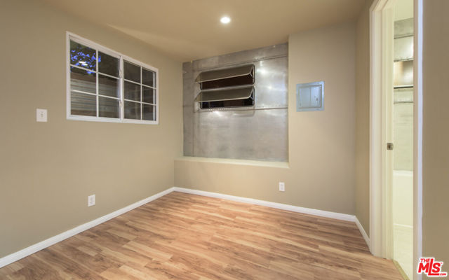 272 N Topanga Canyon Boulevard, Topanga CA: https://media.crmls.org/mediaz/904da4a2-ee6c-4dce-918c-c61d600535e1.jpg