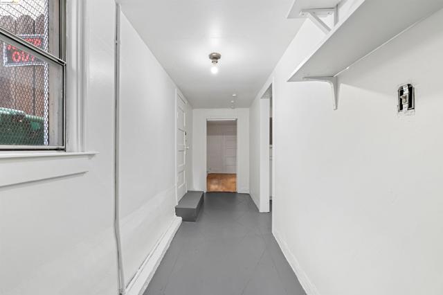 Image 33 of 42 For 2113 6th St  