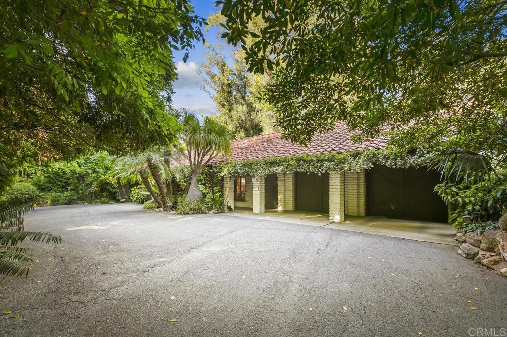 6036 Rainbow Heights Road