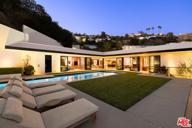 4 Bed Home for Sale in Los Angeles, California