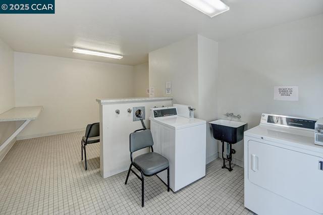 1400 Canyonwood, Walnut Creek CA: https://media.crmls.org/mediaz/90518a23-489b-475d-a7ec-e6877c4eb7c1.jpg