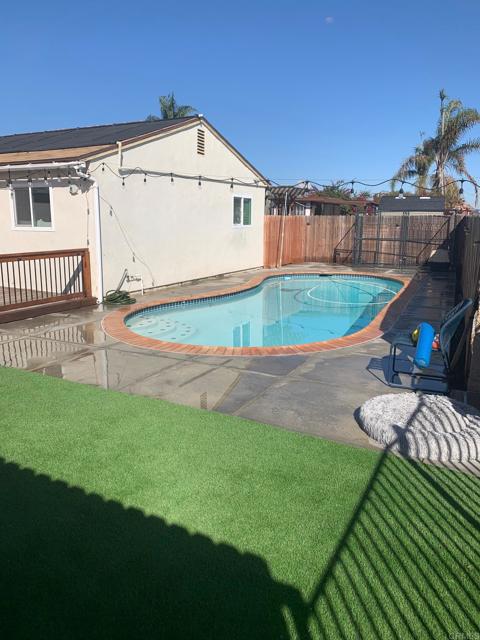 Detail Gallery Image 10 of 10 For 813 Reef, San Diego,  CA 92154 - 4 Beds | 2 Baths