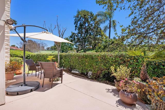 159 Mexicali Ct, Solana Beach CA: https://media.crmls.org/mediaz/9051e5c2-4a8e-4c07-b9f6-bbf269bae8e1.jpg