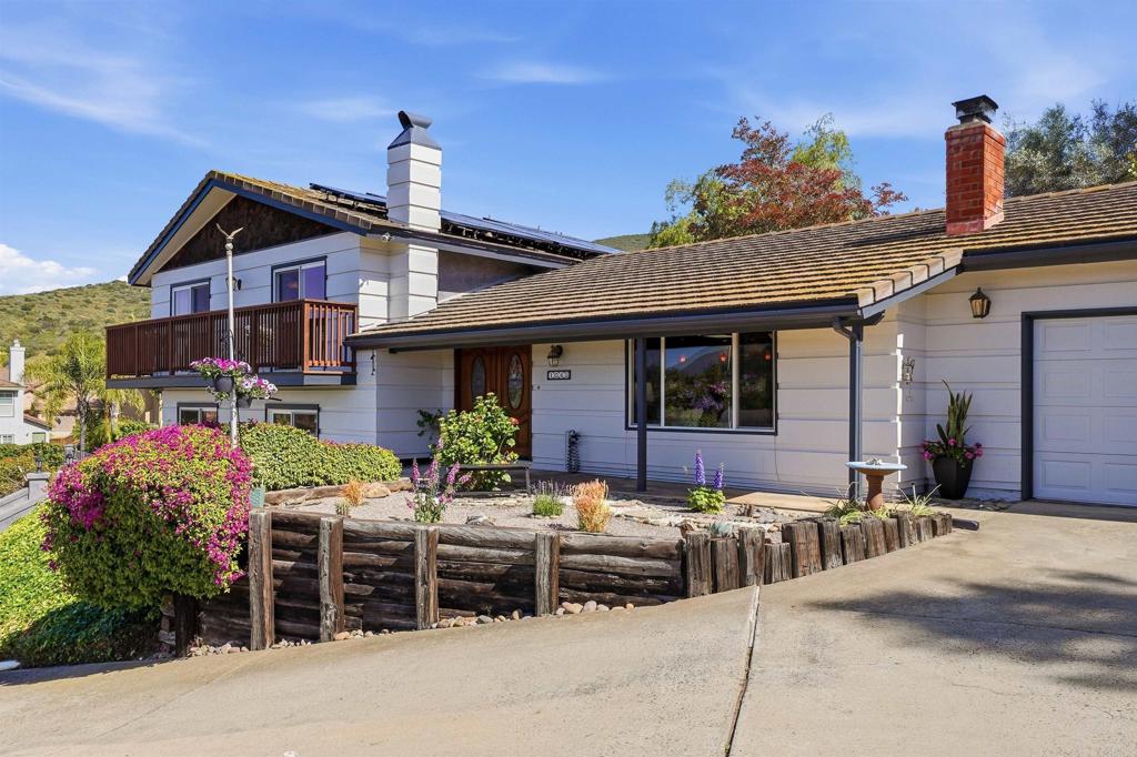 1045 Cima Dr - photo 4