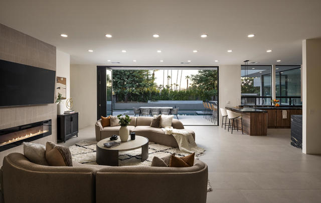 70630 Boothill Road, Rancho Mirage CA: https://media.crmls.org/mediaz/9052db0a-20f5-4b0c-b8dd-bbc86eff0497.jpg