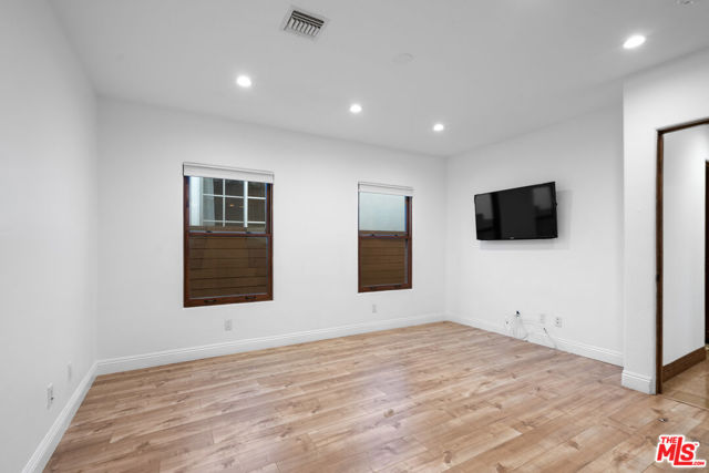 14710 Greenleaf Street, Sherman Oaks CA: https://media.crmls.org/mediaz/90539139-ea5c-489c-b41c-a6b00be5b05c.jpg