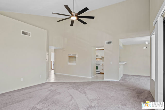 Image 11 of 33 For 35200 Cathedral Canyon Drive E39