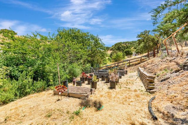 28837 Underwood Road,  CA: https://media.crmls.org/mediaz/9053d7e2-576b-4d2a-bfc1-036049804290.jpg