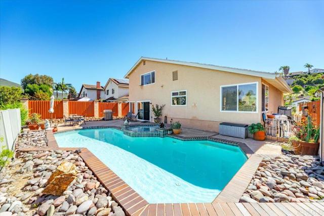 Detail Gallery Image 39 of 55 For 9068 Ellingham St, San Diego,  CA 92129 - 4 Beds | 3 Baths