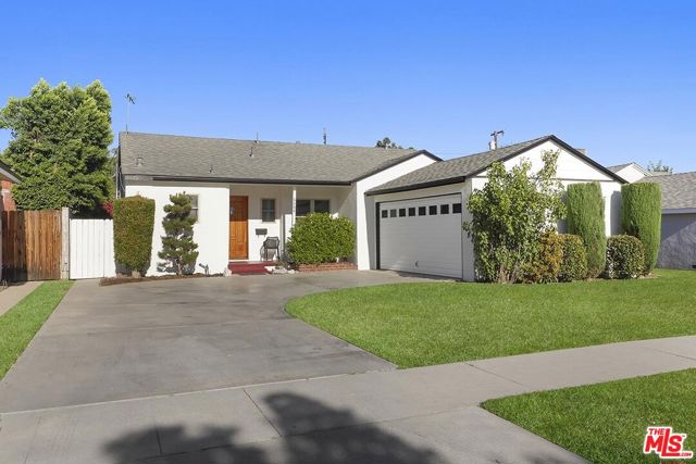 6468 Mclennan Avenue photo 1