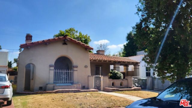 4324 5Th Ave, Los Angeles, CA 90008