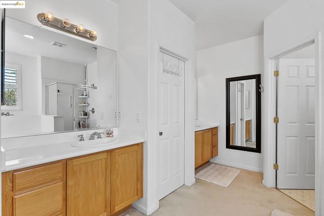 907 Snapdragon Way, Brentwood CA: https://media.crmls.org/mediaz/90566a84-f21e-4b4b-b788-33fca9111d4a.jpg