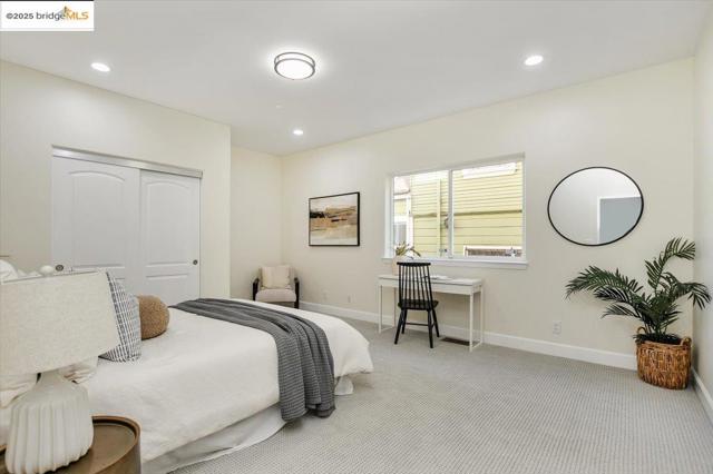 1738 18th Ave, Oakland CA: https://media.crmls.org/mediaz/905717a8-ff2e-4c27-bc5a-828c8ff32932.jpg