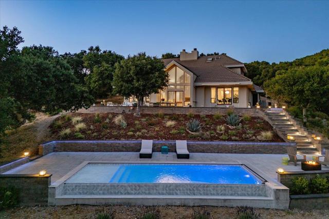 31499 Via Las Rosas, Carmel Valley CA: https://media.crmls.org/mediaz/905724fd-09e5-4302-affa-237cd1f3937e.jpg