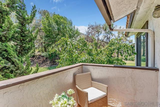 5055 Collwood Way, San Diego CA: https://media.crmls.org/mediaz/905763cf-8de7-4643-b717-47be961be510.jpg