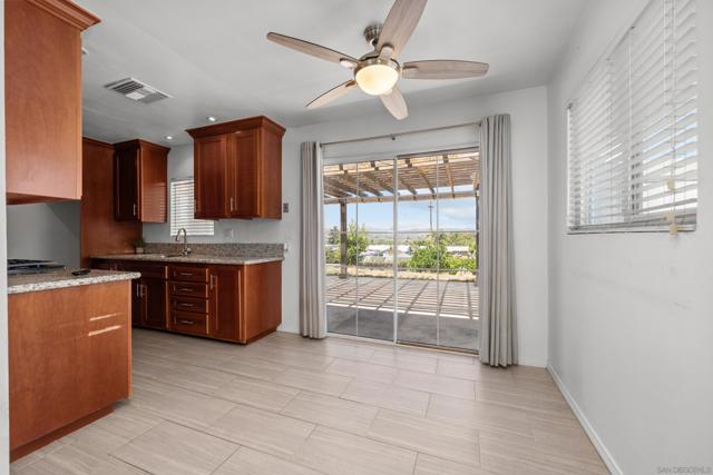 8080 Poplin Dr, Santee CA: https://media.crmls.org/mediaz/905a96a0-6448-4254-938a-972abaa41139.jpg