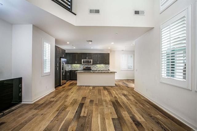 Image 6 of 41 For 2206 Element Way