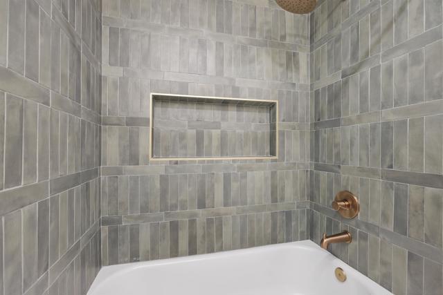 17111 Prado Pl, San Diego CA: https://media.crmls.org/mediaz/905b5415-758e-4408-a6b4-1b5894cdd26a.jpg