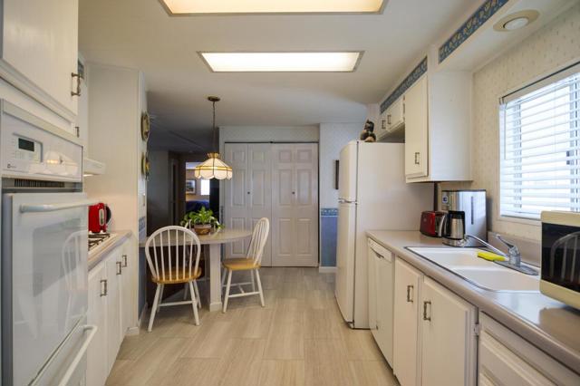 275 Burnett Ave, Morgan Hill CA: https://media.crmls.org/mediaz/905ba502-3133-4113-86b3-72b652f2bc18.jpg