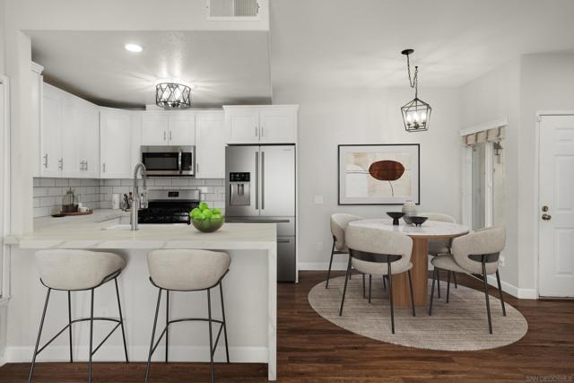 500 Lands End Way, Oceanside CA: https://media.crmls.org/mediaz/905c533f-c735-4ace-abcd-87df4407487b.jpg