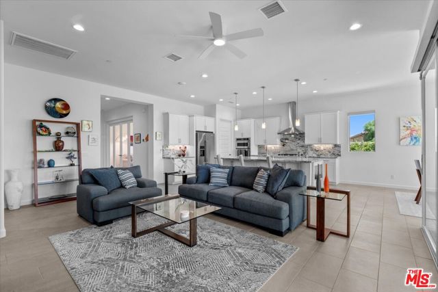 33 Moscato, Rancho Mirage CA: https://media.crmls.org/mediaz/905cbc34-0fdd-47cc-b758-7f630e7b0593.jpg
