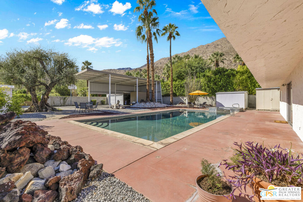 MLS #25610989PS image #1