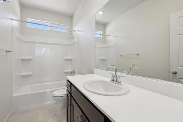 5204 Cardinal Court, Antioch CA: https://media.crmls.org/mediaz/905dd086-b5c6-4d3c-b295-25d87d514c32.jpg
