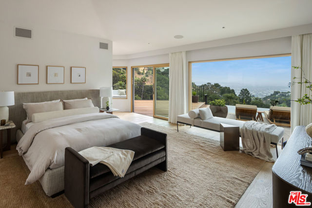 1849 Rising Glen Road, Los Angeles CA: https://media.crmls.org/mediaz/905e0f7e-cec6-4352-b541-1a64b32e52dc.jpg