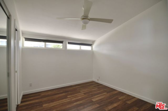 9342 Debra Avenue, North Hills CA: https://media.crmls.org/mediaz/905e14d9-c693-499c-b2b0-b95142452bd1.jpg