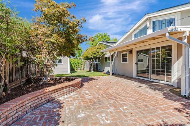 978 Woodgrove Lane, San Jose CA: https://media.crmls.org/mediaz/905e717b-d316-4c6d-b7cb-a692880aea71.jpg