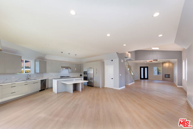 2143 Kerwood Avenue, Los Angeles CA: https://media.crmls.org/mediaz/905ea8f5-74d9-4df8-b776-d51b0f0ae931.jpg