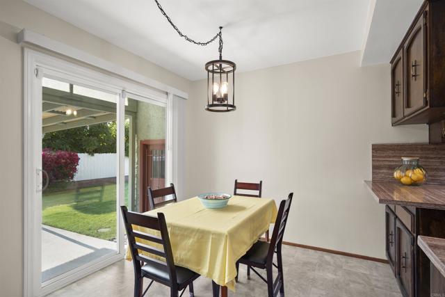Detail Gallery Image 17 of 43 For 3812 Armstrong St, San Diego,  CA 92111 - 3 Beds | 2 Baths