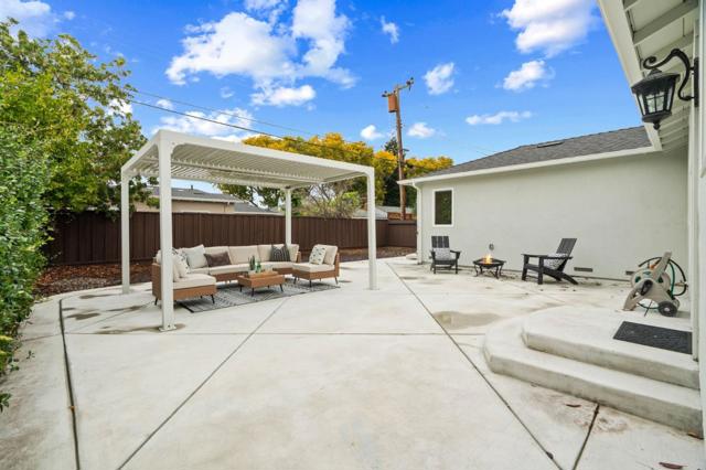 631 Wilson Court, Santa Clara CA: https://media.crmls.org/mediaz/906070f8-eb9c-41b2-8cc2-ebed432e1504.jpg