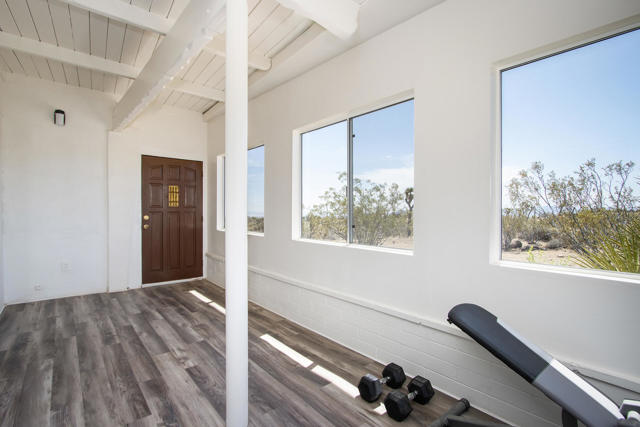57349 Mesa Drive, Yucca Valley CA: https://media.crmls.org/mediaz/9063babc-4da0-46fb-898f-8608f2b770b4.jpg
