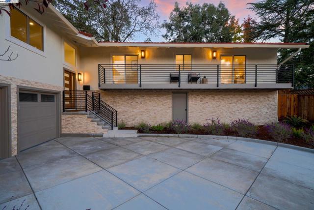 4253 Mirador Dr, Pleasanton CA: https://media.crmls.org/mediaz/9063ec78-cde8-4e55-8fcd-5243c3f31578.jpg