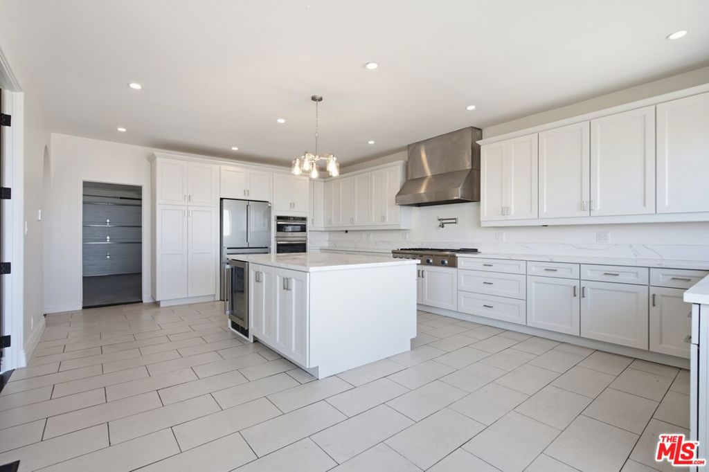 MLS #26838935 image #16