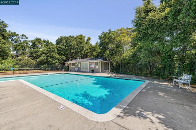 2877 Fountainhead Drive, San Ramon CA: https://media.crmls.org/mediaz/906577b6-3bac-438e-be4f-cb94809b8df4.jpg