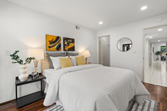 522 Thain Way, Palo Alto CA: https://media.crmls.org/mediaz/9066cef9-342a-4252-839b-e89b01e59fb1.jpg