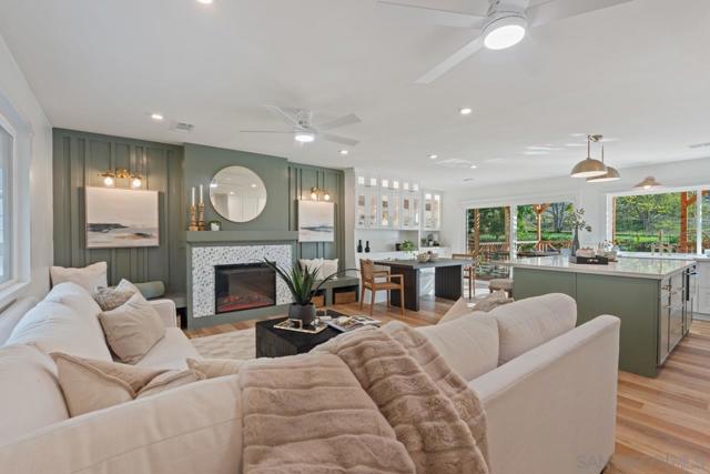 1155 Pepper Dr, El Cajon CA: https://media.crmls.org/mediaz/9066dd39-67df-4bb5-8dbd-c1707a8cf14a.jpg