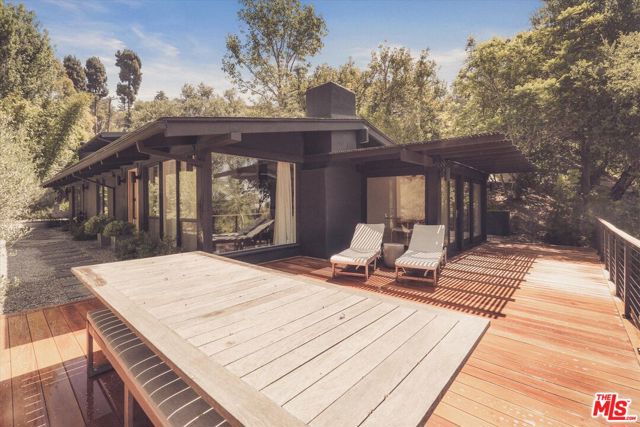 737 Halliday Avenue, Los Angeles CA: https://media.crmls.org/mediaz/9067a86b-bc69-401b-8020-4a1ecdea29e2.jpg
