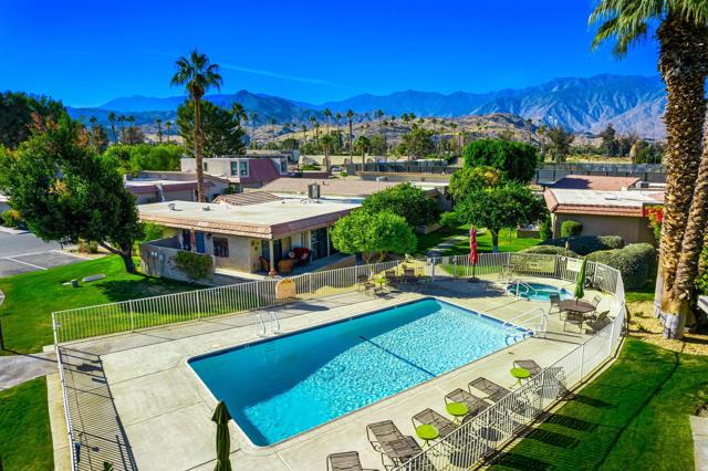 68340 Camino Jalan, Cathedral City CA: https://media.crmls.org/mediaz/9067d640-004f-44ff-b4cf-25a673536b12.jpg