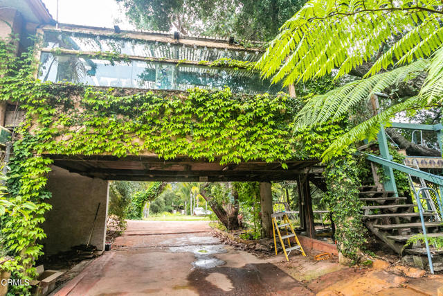 1400 Park Drive, Ojai CA: https://media.crmls.org/mediaz/9067da0b-5ba8-434d-89b3-3d28441d5051.jpg