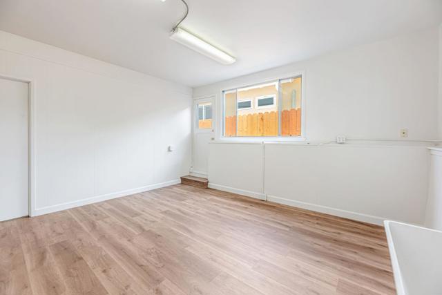 417 36th Avenue, San Mateo CA: https://media.crmls.org/mediaz/90682233-0375-4ab0-bdf4-9387f825e9c0.jpg