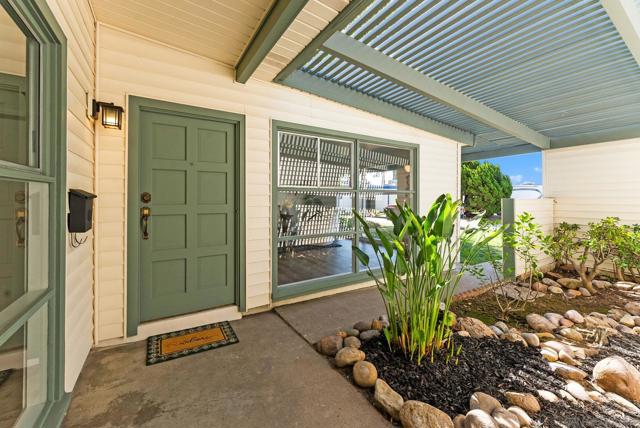 3631 Wagner Pl, San Diego CA: https://media.crmls.org/mediaz/90688278-4eae-4e10-949b-e700788b0a7c.jpg