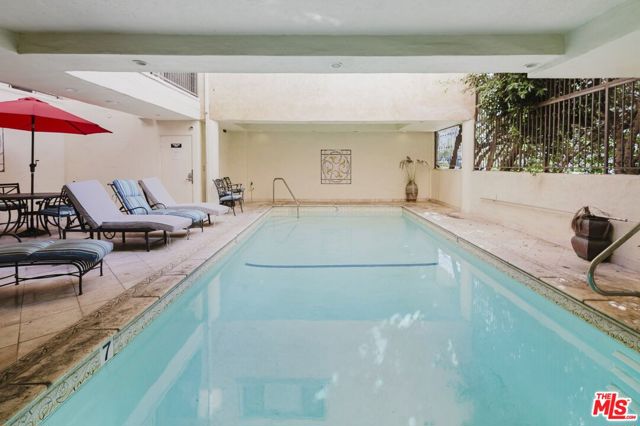 1154 S Barrington Avenue, Los Angeles CA: https://media.crmls.org/mediaz/90688eaf-63e1-4bb8-9acf-b705cedae5b5.jpg